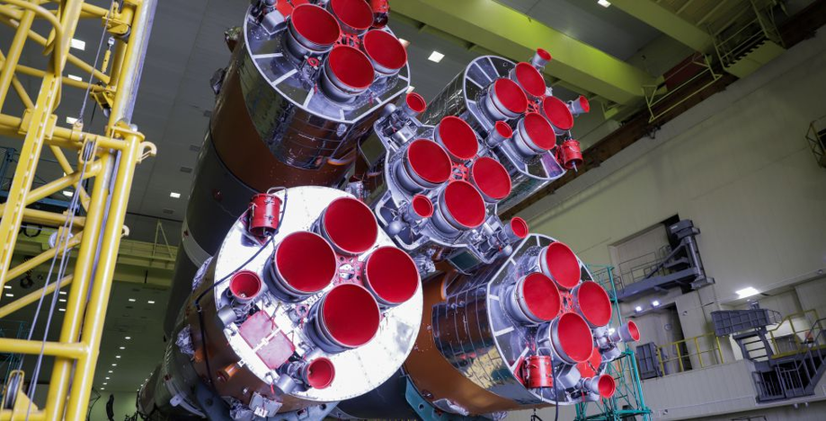 ракета «Союз-2.1а» с кораблём «Союз МС-27»