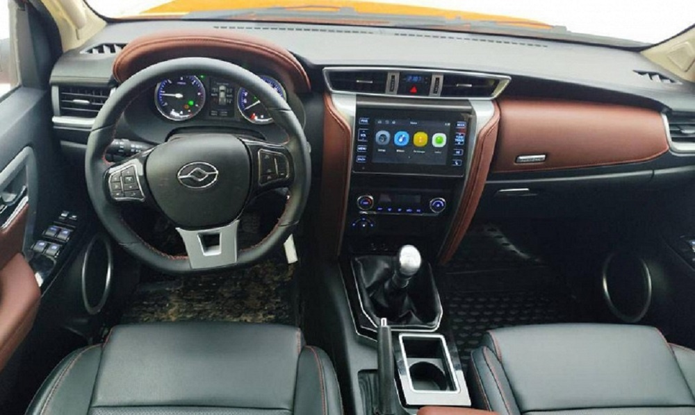 интерьер автомобиля