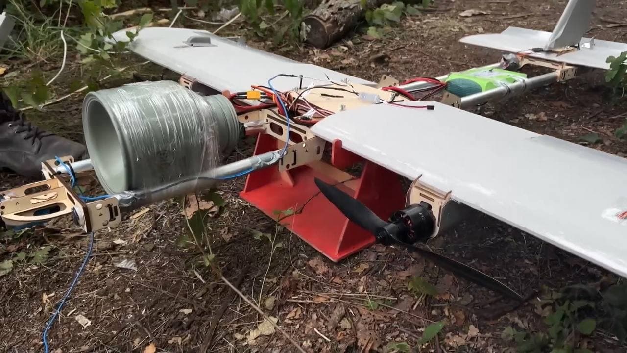 UAV "Molniya" with KZ-7 projectile