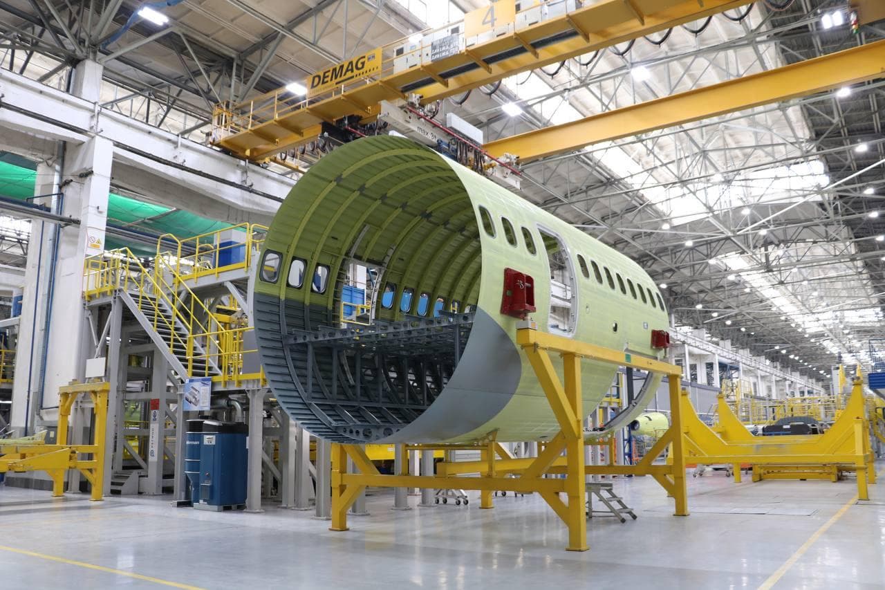 Часть фюзеляжа МС-21-310 в производстве