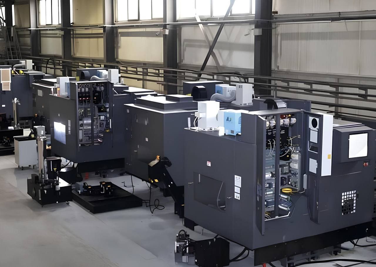 Цеха Иркутского авиационного завода пополнили девять передовых станков с числовым программным управлением