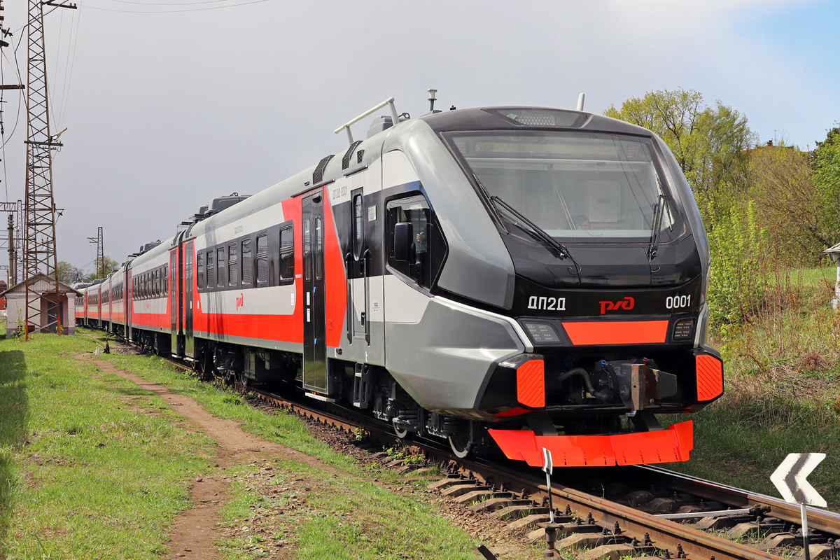 &nbsp;поезд ДП2Д