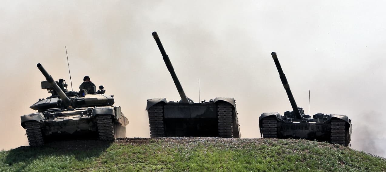 Т-90С, Т-80У и Т-90А