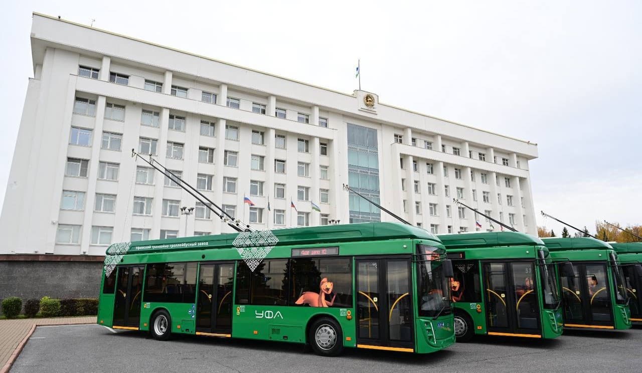 Gorozhanin trolleybus based on the MAZ-216 body