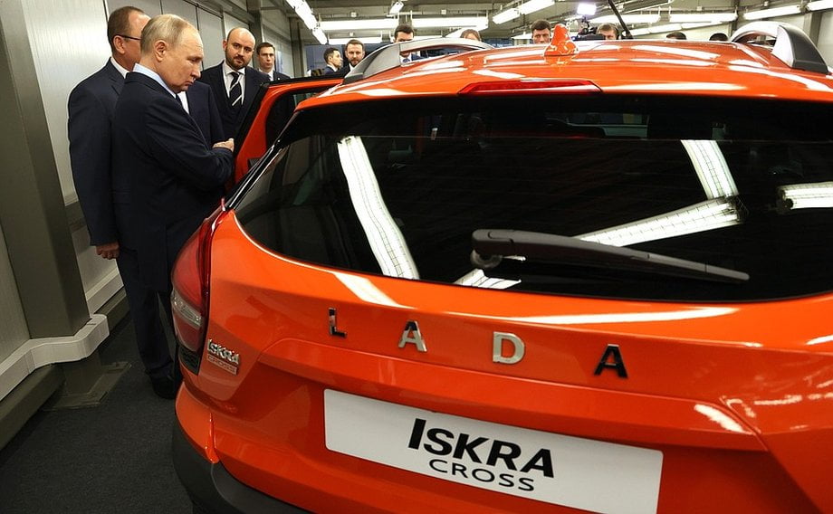 Lada Iskra SW Cross
