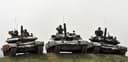 Los tanques T-90M, T-80BVM y los BMP-2 serán suministrados al Distrito Militar de Moscow en 2026