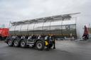 La respuesta rusa a Schmitz y Feldbinder: "UralSpetsTrans" lanzó una cisterna de cuatro secciones para el transporte de leche, aceite y agua