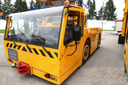 Arrastra 150 toneladas: BelAZ completa las pruebas del nuevo tractor de aeródromo