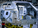 En la antigua fábrica de General Motors en Shushary soldaron la primera carrocería de la nueva marca Jeland