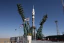 «Союз-2.1а» вышел на старт: ракета с новым экипажем МКС установлена на Байконуре