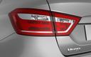 Коррозия: владелец LADA Vesta приехал к дилеру с неожиданным дефектом