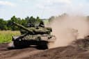 «Летающий танк» Т-80БВМ набрал рекордную скорость: в УВЗ его к такому не готовили
