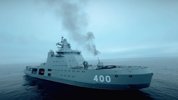 Боевой ледокол «Иван Папанин» провёл артиллерийские стрельбы в Баренцевом море