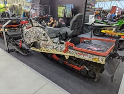 На «Московском Автошоу»  показали утилитарный снегоход AODES Snowcross 1000 SWT Army