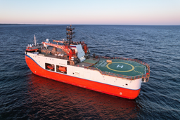 Ледостойкая самодвижущаяся платформа «Северный полюс» продемонстрировала надёжность, пройдя осмотр без остановки экспедиции