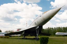 Невыгодный Ту-144 определили как базу для новых сверхзвуковых самолётов будущего