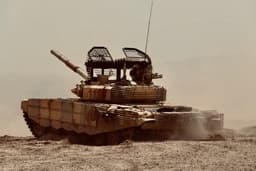 Российские экипажи танков Т-72Б3М уничтожили «противника» в горах Таджикистана