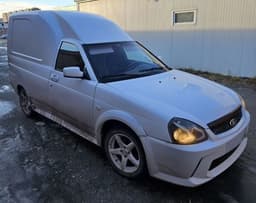 В Тобольске продают необычный фургон с уникальной внешностью Lada Priora 