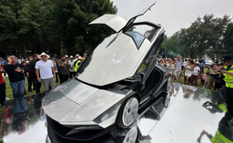 Italy Showed Peralta S with Maserati Boomerang-Inspired Design