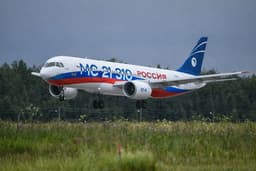 Contracts for the supply of 60 import-substituted MC-21 and SJ-100 signed by the Ministry of Industry and Trade