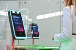 На самолёт без паспорта: «Аэрофлот» протестировал новый сервис «Мигом»