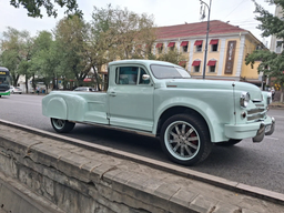 Уникальный пикап «Победа» с V8 от Porsche выставили на продажу