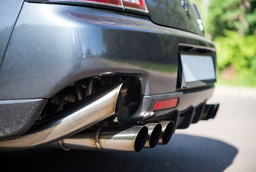 В России могут ужесточить наказание за нештатный тюнинг фар и выхлопных систем