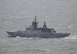 La corbeta rusa "Boykiy" ahuyenta a la Armada occidental del petrolero "General Skobelev" en el Canal de la Mancha