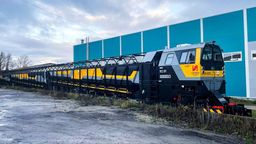 Los trenes quitanieves PSS-2P actualizados salen a las vías con control digital