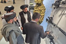 A compradores extranjeros se les ofrecieron más de 50 nuevos modelos de armamento del catálogo de Rosoboronexport