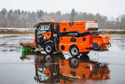 One Instead of Four: Russian Multifunctional Vehicles VKM-2024 Arrived in Krasnoyarsk