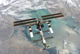 Lo prometido tarda tres años: la dieta de los astronautas en la ISS se ha ampliado con tortillas, sopas y patés