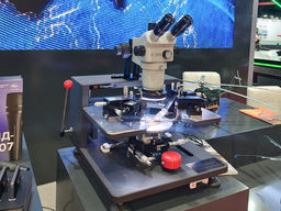 Rostec presentó la estación de sonda OmegaAir-150COAX para probar chips
