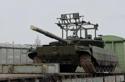 Defence blog: Los vehículos blindados rusos están siendo destruidos a una velocidad sin precedentes