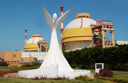 Rosatom wants to continue building nuclear power plants in India, while India looks to the US and France