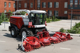 Rostselmash ha comenzado la producción de la cosechadora forrajera más potente, la RSM F 2750