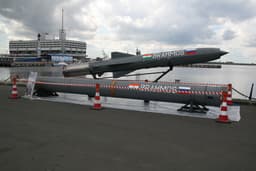 ОАЭ закупит сверхзвуковые ракеты BrahMos на фоне планов на Су-57