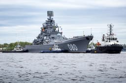 Самый мощный корабль России «Адмирал Нахимов» сравнили с американским Zumwalt: кто оказался сильнее