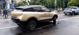 Карбоновый электрический кроссовер Voyt SUV от Росатома показали в Москве