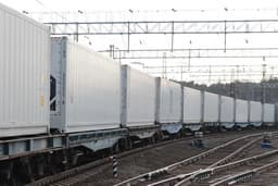 Первый контейнерный поезд отправился из Челябинска в Индию