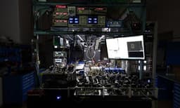 К российским квантовым компьютерам подключат всех желающих. Какие задачи можно будет решать и сколько это будет стоить?