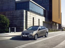 У Lada вновь рекорд продаж в России: за июль 2023 года реализовано почти 30 тыс. машин