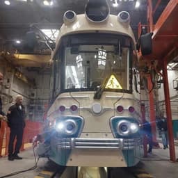 «Уралтрансмаш» собрал первый ретротрамвай новой серии для Санкт-Петербурга. И вот как он выглядит