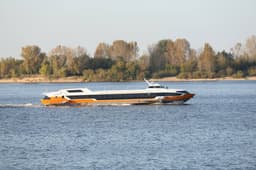 По Волге начинает ходить российский «Метеор 120Р» на подводных крыльях