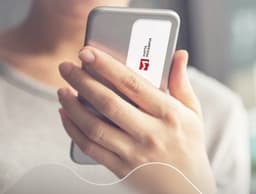 Карта москвича стала стикером на смартфон