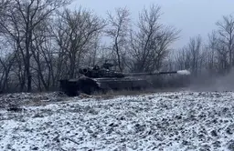 Мощные и неуязвимые: «летающие» танки Т-80БВМ защитили от высокоточного оружия противника