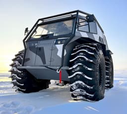 Киберформы, дополнительные места, круиз-контроль - что внутри доработанного российского бортоповоротного вездехода «Триумф»