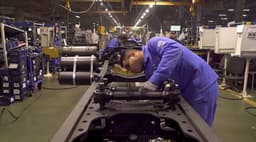 Чистая прибыль:  российский концерн КамАЗ в два раза нарастил доходы за полгода