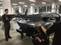 Появились фото сборки гоночного болида Rossa