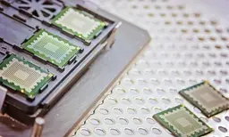 Российская компания GS Group планирует освоить выпуск печатных плат до 7 класса точности